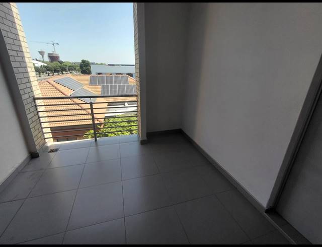 190M² OFFICE TO LET IN MIDRIDGE PARK